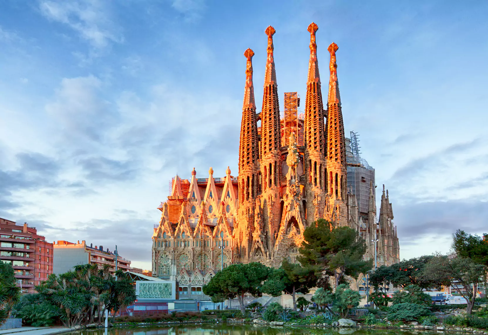 sagrada familia barcelona fotolia