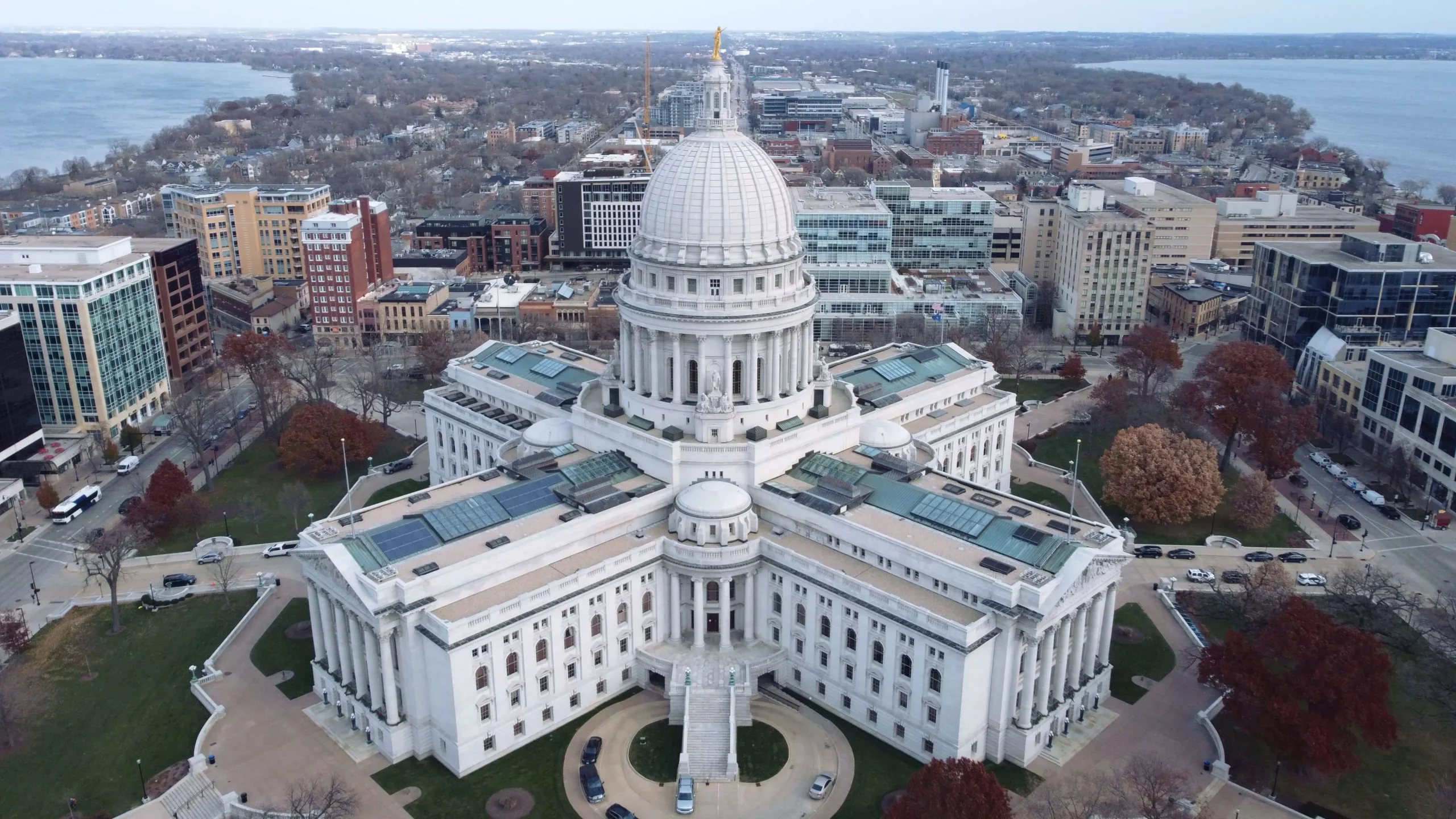 wisconsin state capitol aerial